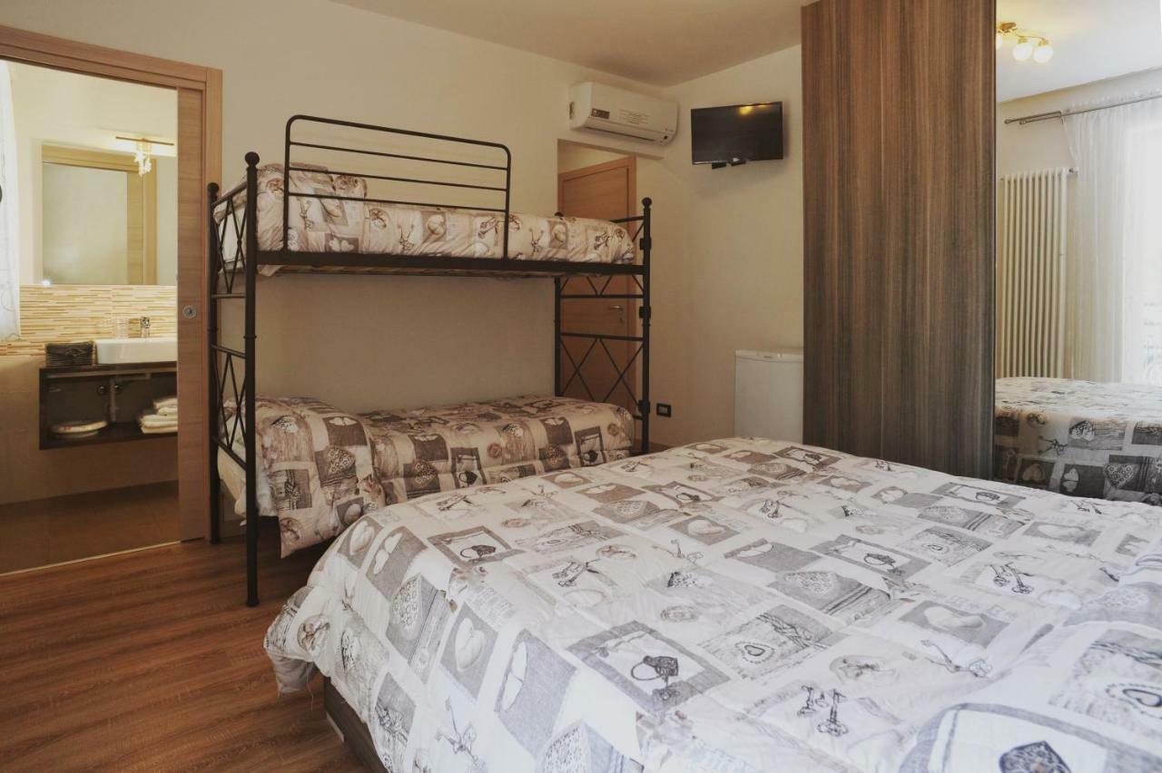 Hotel La Casa Dei Nonni Sul Garda Peschiera del Garda Zewnętrze zdjęcie